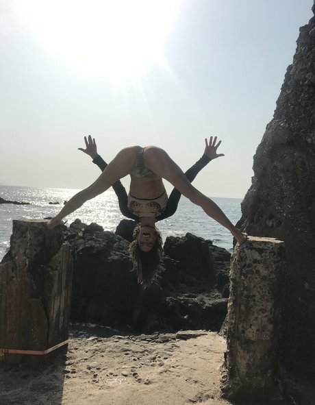 lizbecheeky pornstar free photos