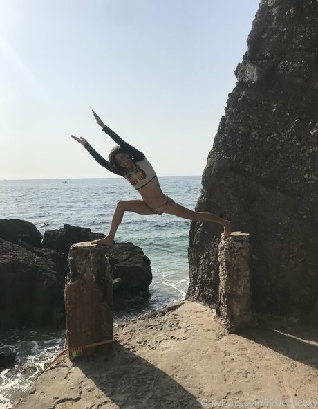 hairy ebony onlyfans naked photos