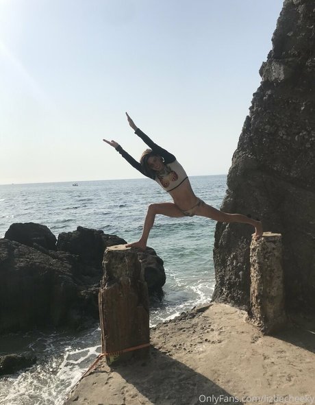 lizbecheeky model high quality picture