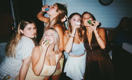 Taylor Z free pornstar archive