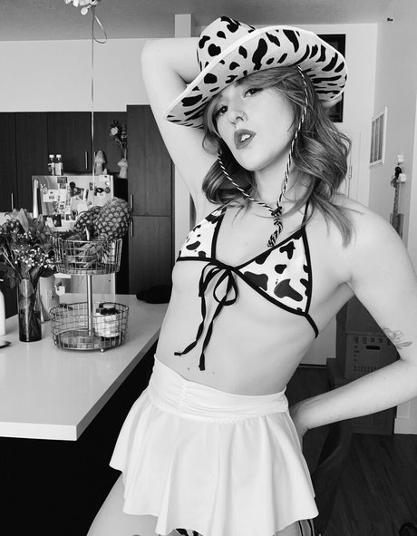 krushonyouxo art actress photo