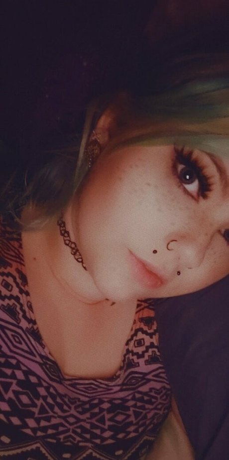 nikkimonstrosity hot star image