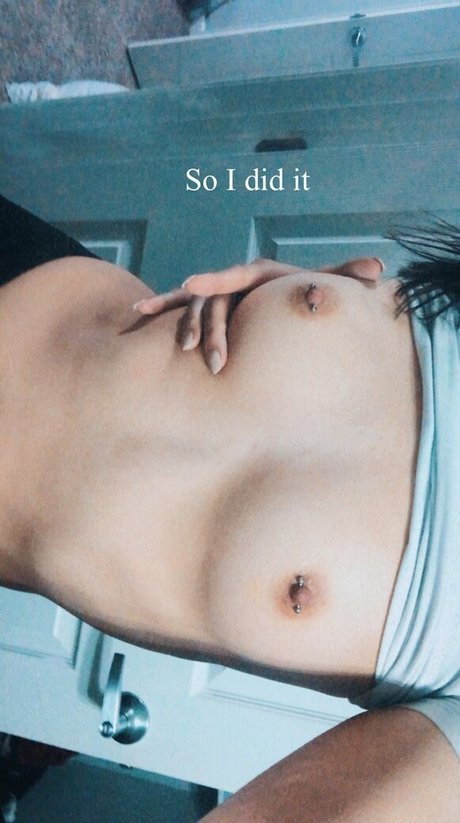 jestersmiles erotic pornstar pic