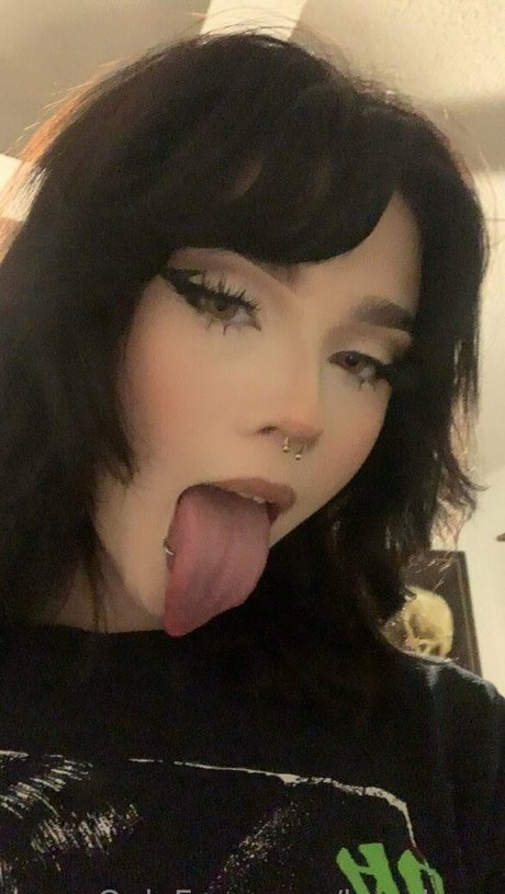 kenzkuns nude pornstar pic