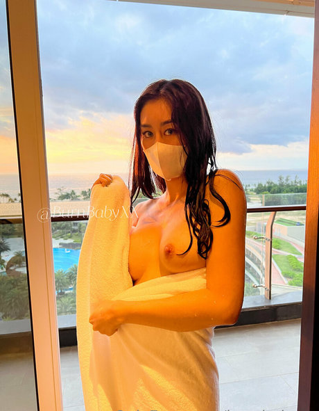 burnbabyxx pornstar photo