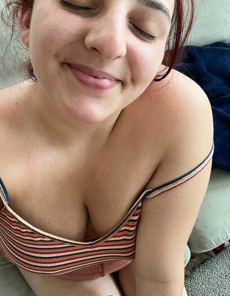 bigassburps model image