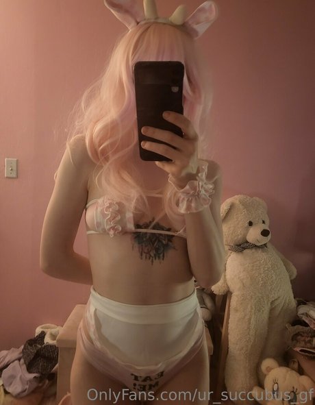 ur succubus gf model high quality images