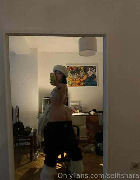 selfishara model porn photos