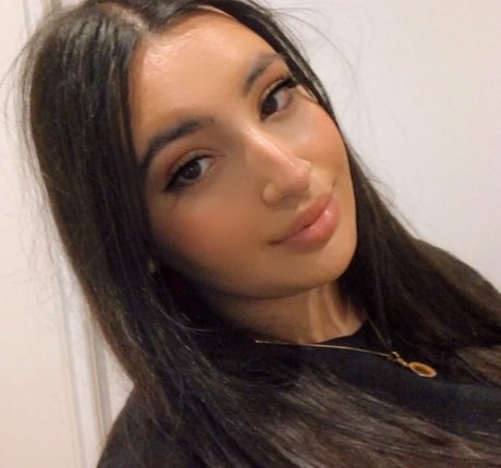 Sibel T model art pics