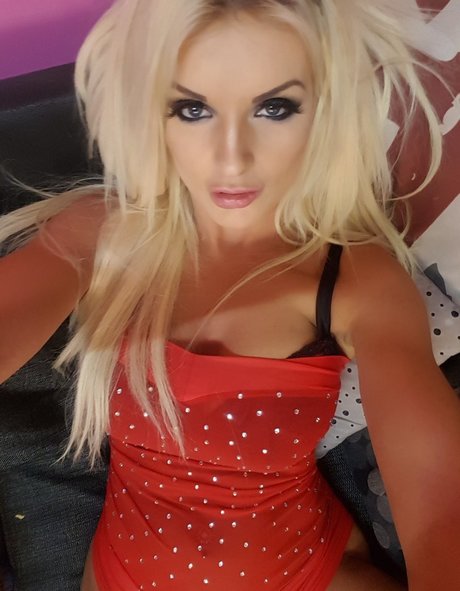 Tommiejobabe art model archive