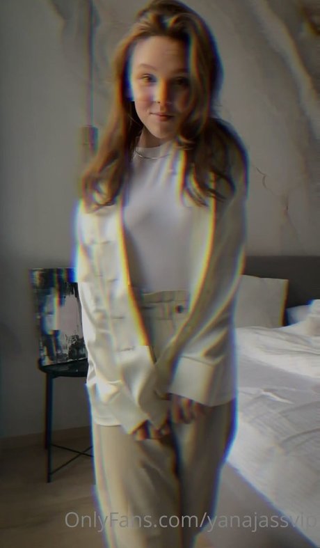yanajassvip pornstar beautiful pics