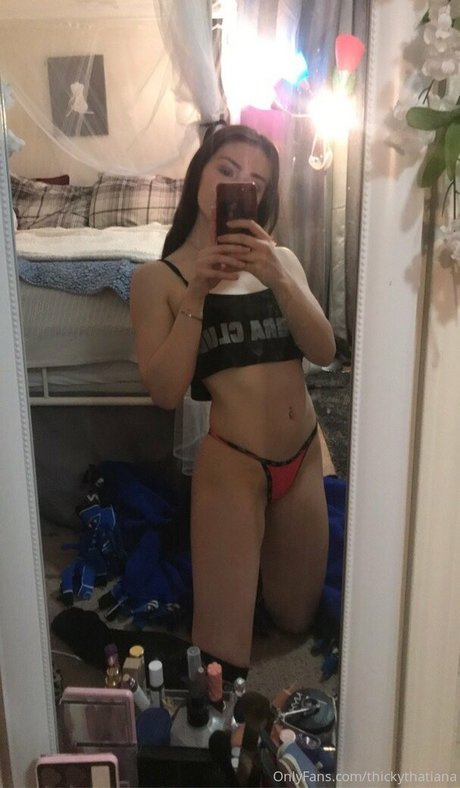 Thicky Thatiana xxx actress photos