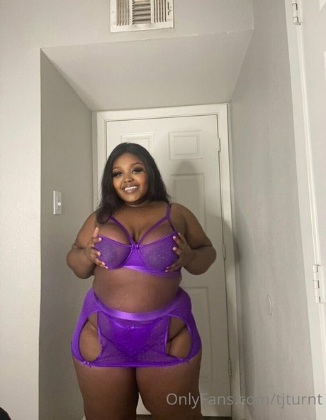 tjturnt beautiful actress picture