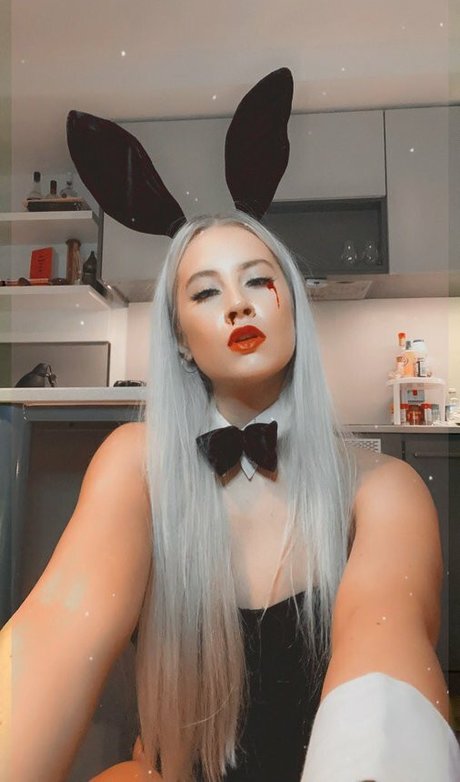 Pleasing Poppy porn actress picture