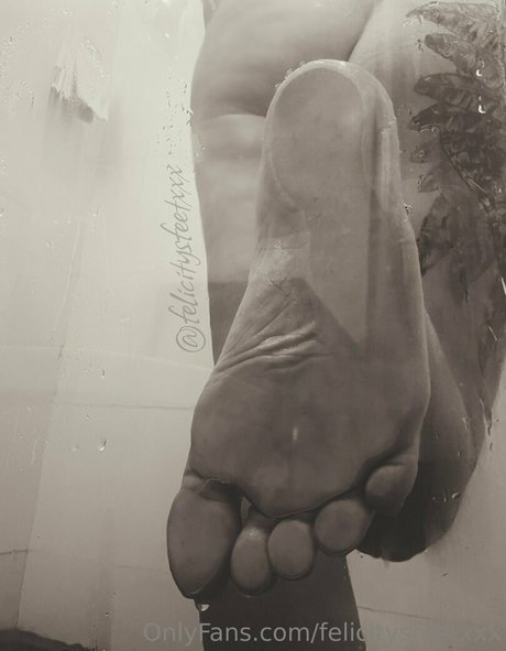 felicitysfeetxxx actress pics