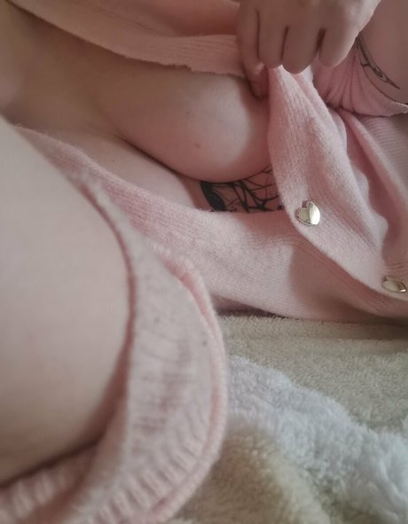 moss fairy model high quality pics