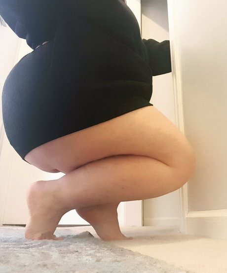 yournaughtydreams star naked photos