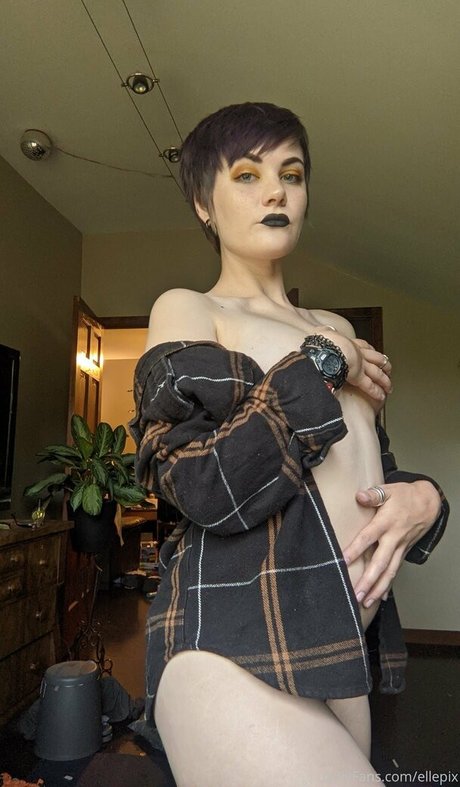 ellepix nude pornstar photos