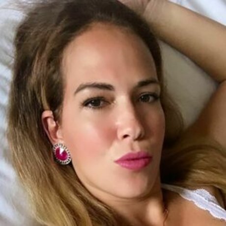 correbonfim model hd photo