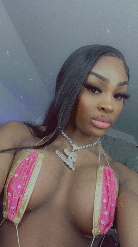 milandior3 pornstar adult picture