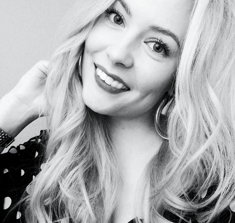 Laura Nieminen sexy star galleries