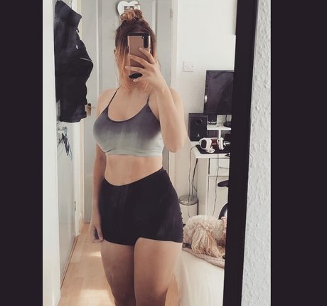 hannahnicolefitness pornstar pretty pics