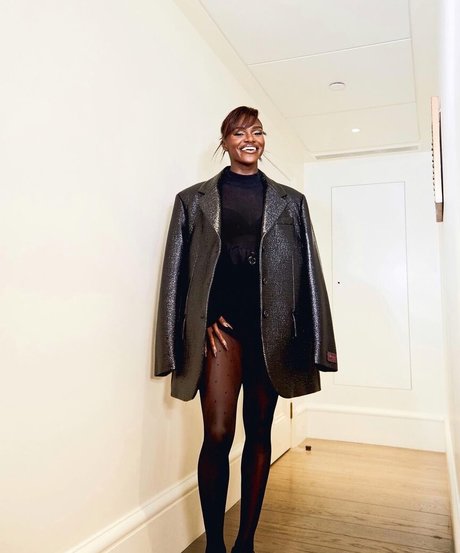 Dina Asher Smith model sexy gallery