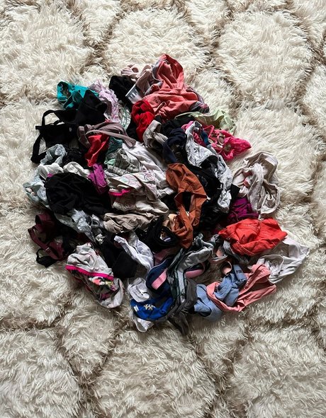 stormiskiesfreee nude pornstar photos