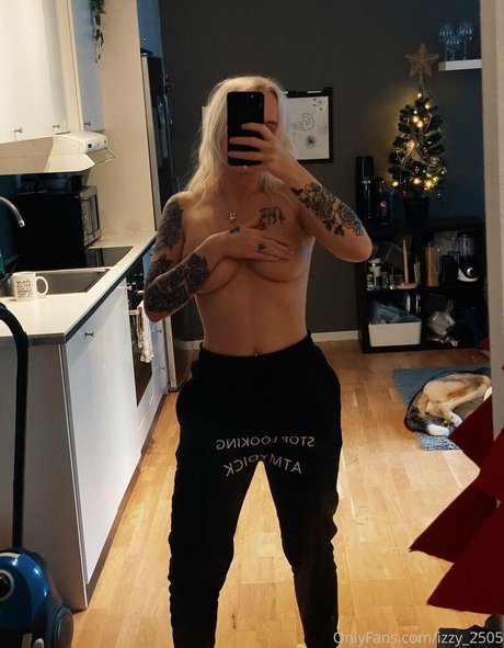 izzy 2505 naked star galleries