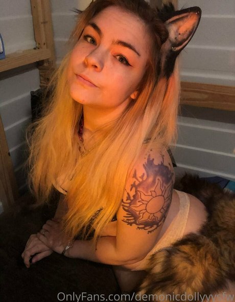demonicdollyyysfw model hot img