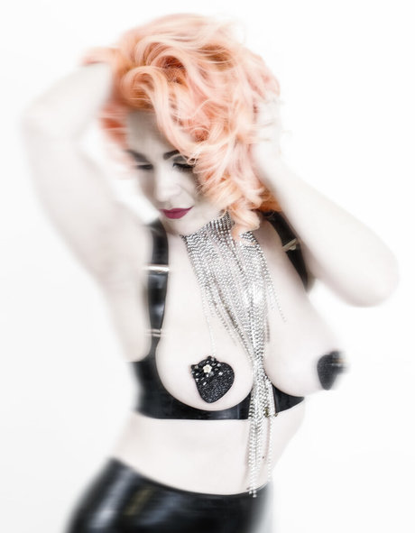 dripping wet pussy onlyfans hot img