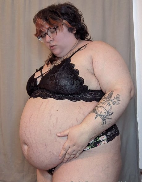 iklutzy model top pictures