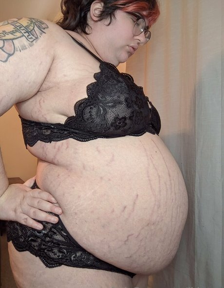 iklutzy pornstar exclusive photos