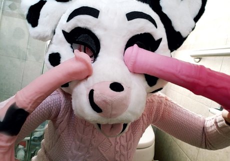 dirtydotti star nude image