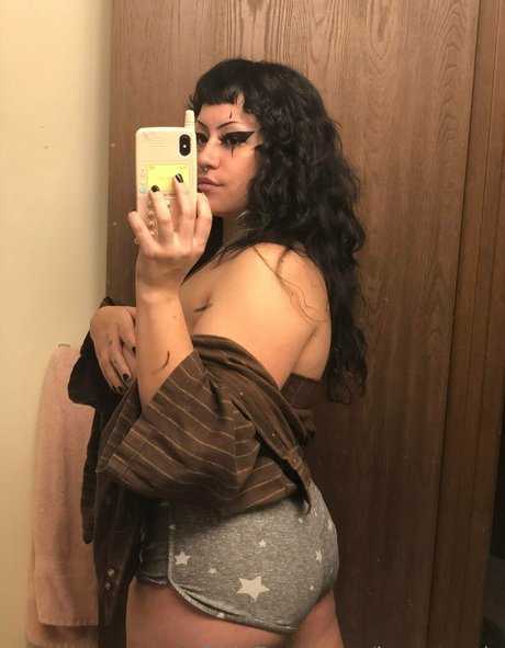 beantastic sexy actress photos