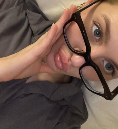 Natasha Bure hd actress gallery