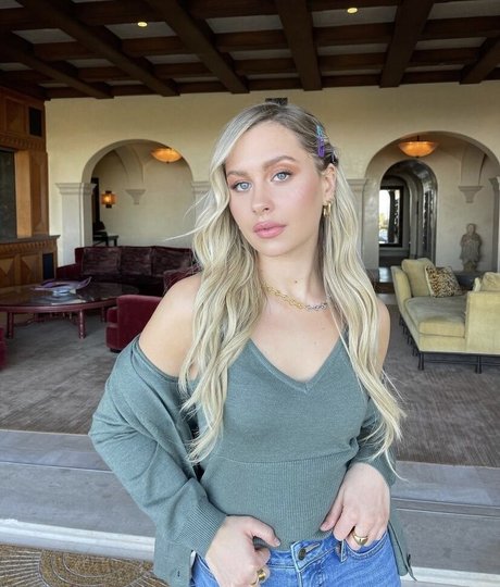 Natasha Bure sex model picture