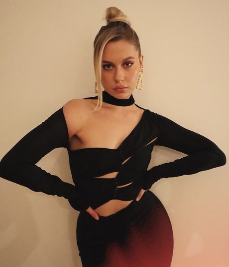 Natasha Bure nudes actress pics