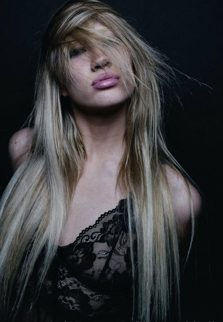 bigmouthbella erotic model pics