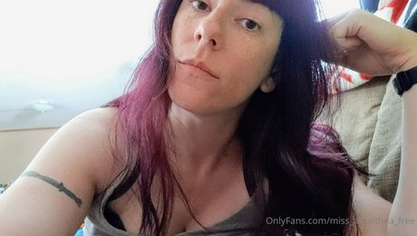 miss amalthea free nude model img