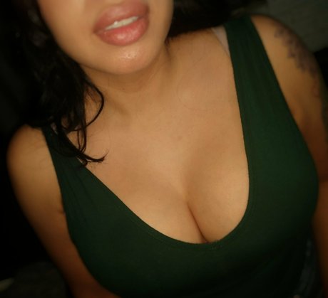 kinkykorra4free star pretty pictures