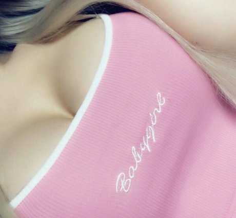 barbieparis pornstar hot pic