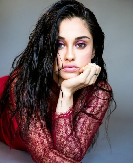 Yvette Monreal model adult pic