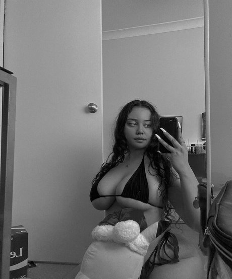 Carragh model erotic image