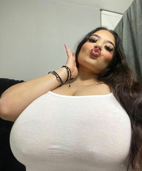 Dezerai Angel free model photos