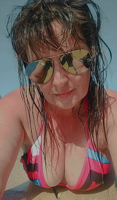 ladylara98 model xxx picture