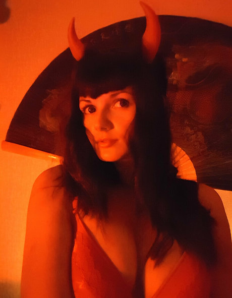 makatsuge model nudes photos