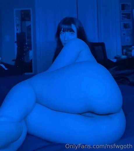 nsfwgoth nude model pictures