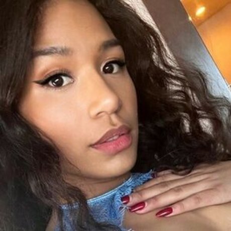 Kitt Lacey beautiful model pictures