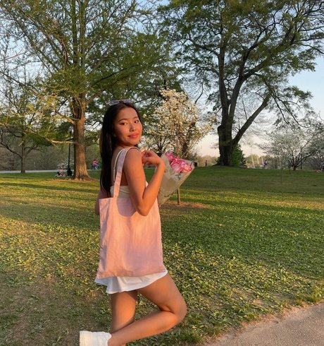 Marissa Ren hot model pictures